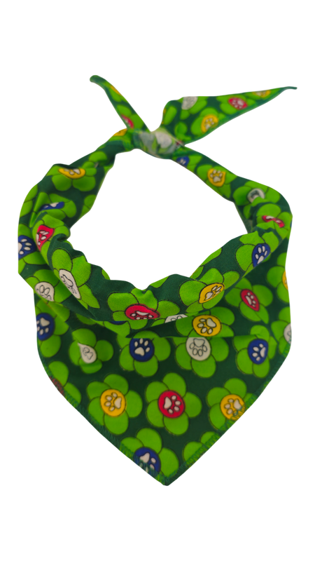 S3179 Flowers Paws Bandana Green