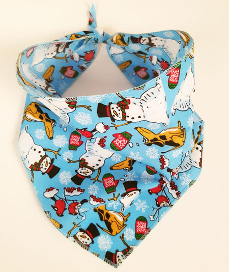 SA3107 Snowmen & Snowflakes Doggie Bandana, Blue