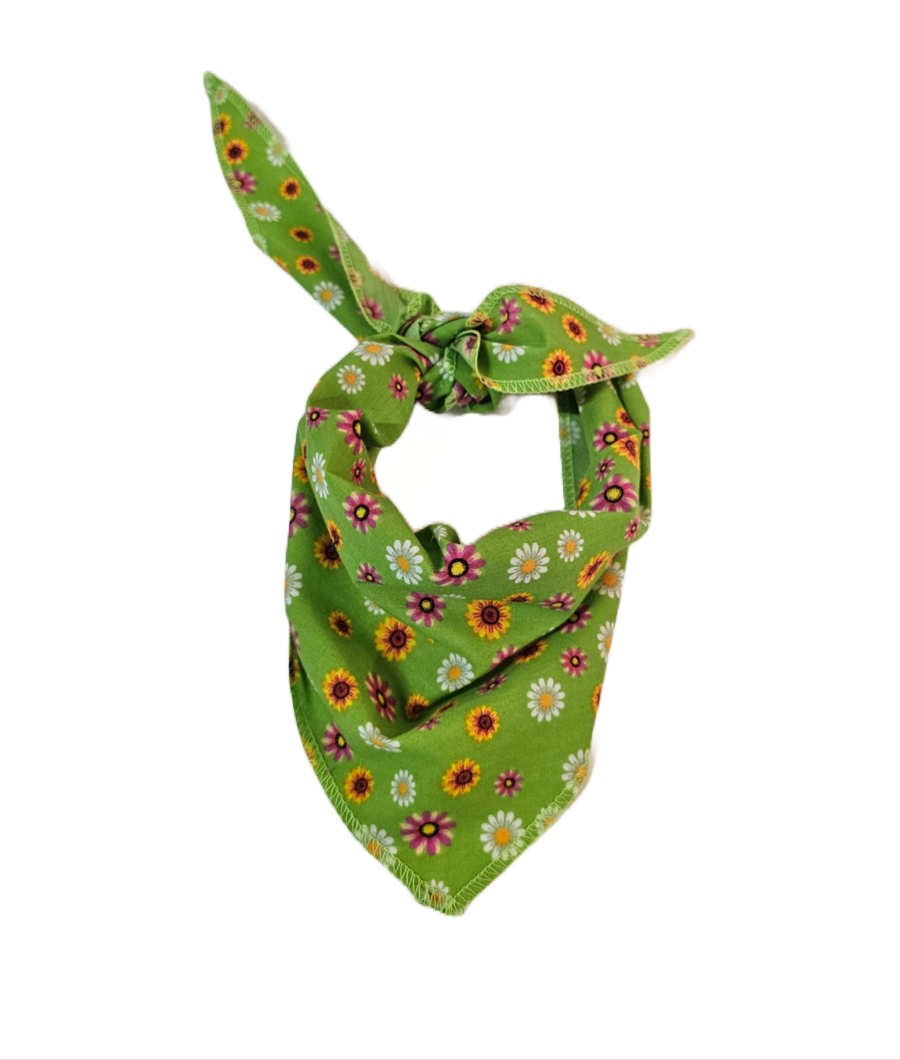S3018 Flowers Bandana, Green
