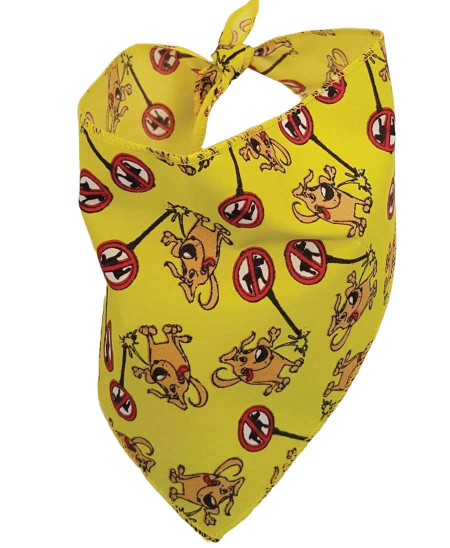 S3055 Funny Doggie Peeling On Sign Bandana, Yellow