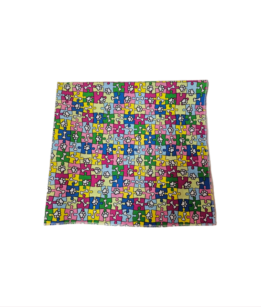 SQ3112 Paws & Bones Puzzle Pieces Bandana