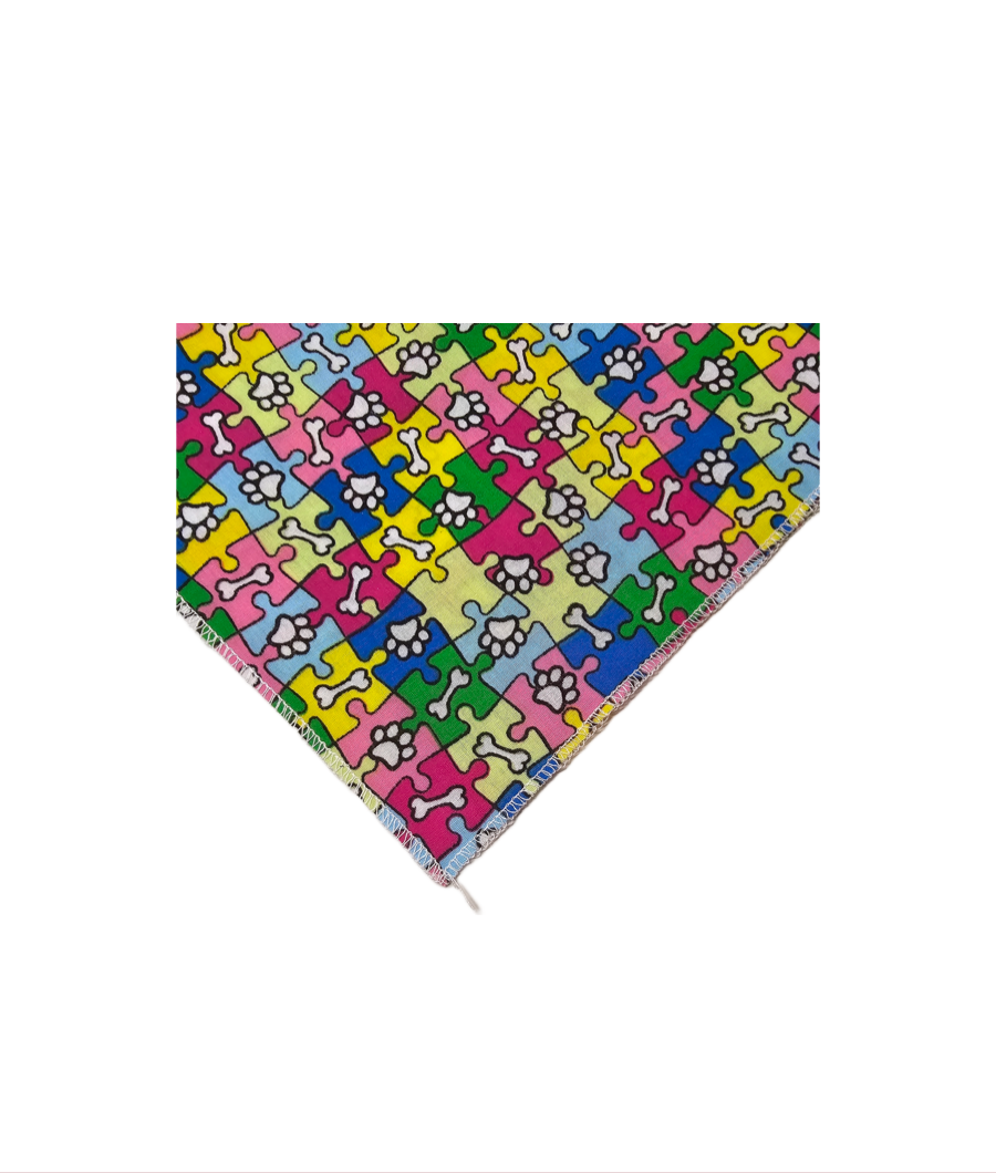SQ3112 Paws & Bones Puzzle Pieces Bandana