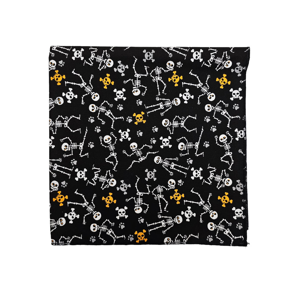 SQ3081 Paws & Skeletons