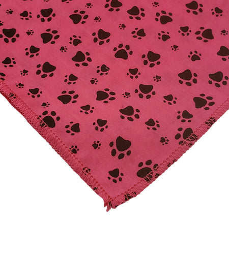 SQ3159 Tiny Pawprints Square, Pink
