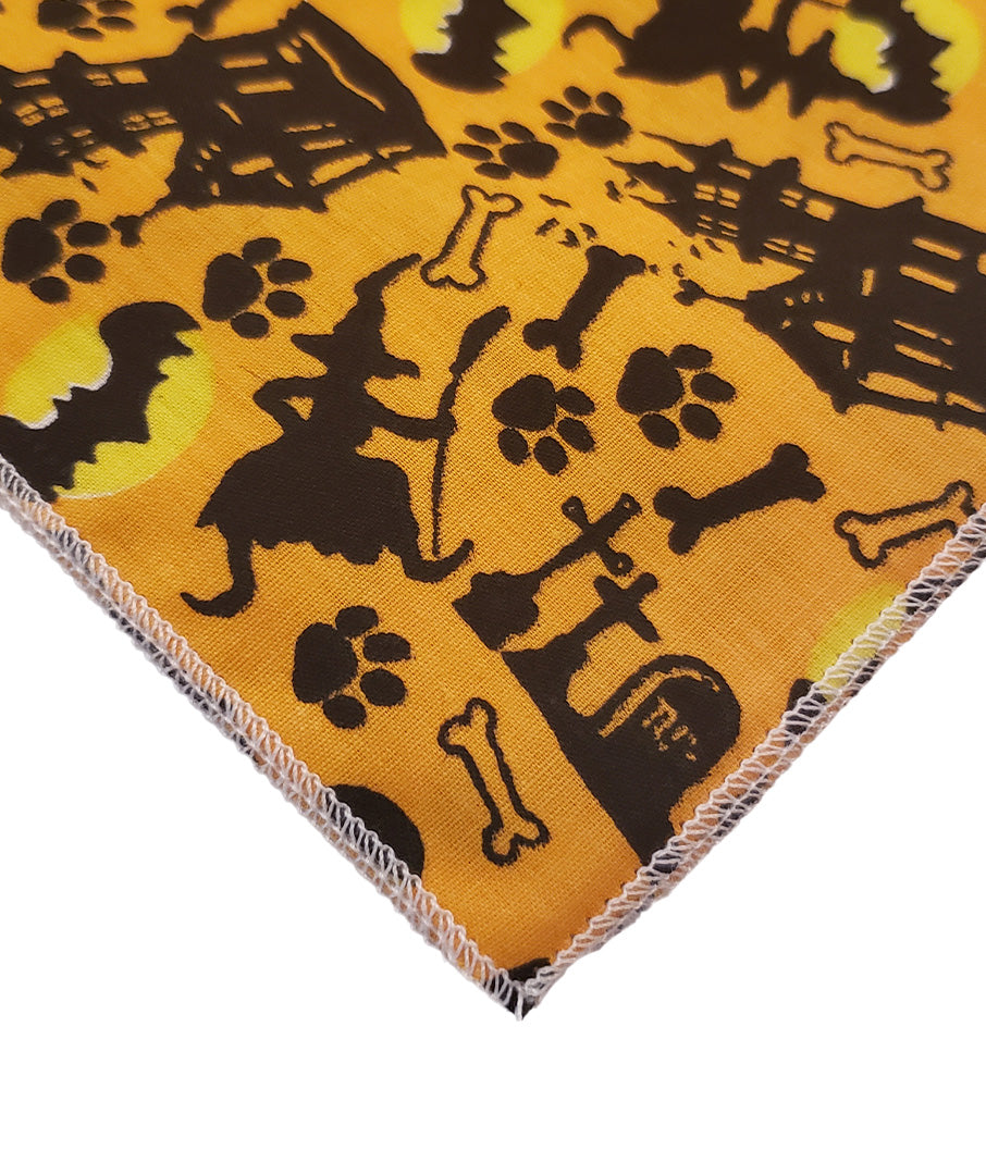 SQ3181 Halloween Doggie Bandana