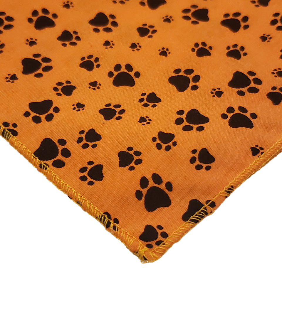 SQ3002 Fun Pawprints Square, Orange
